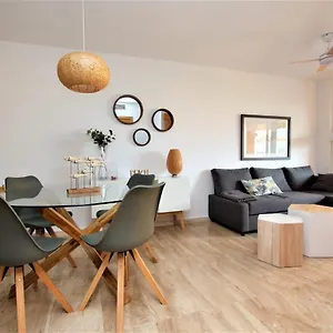 Beachfront La Jacaranda Apartamento Marbella